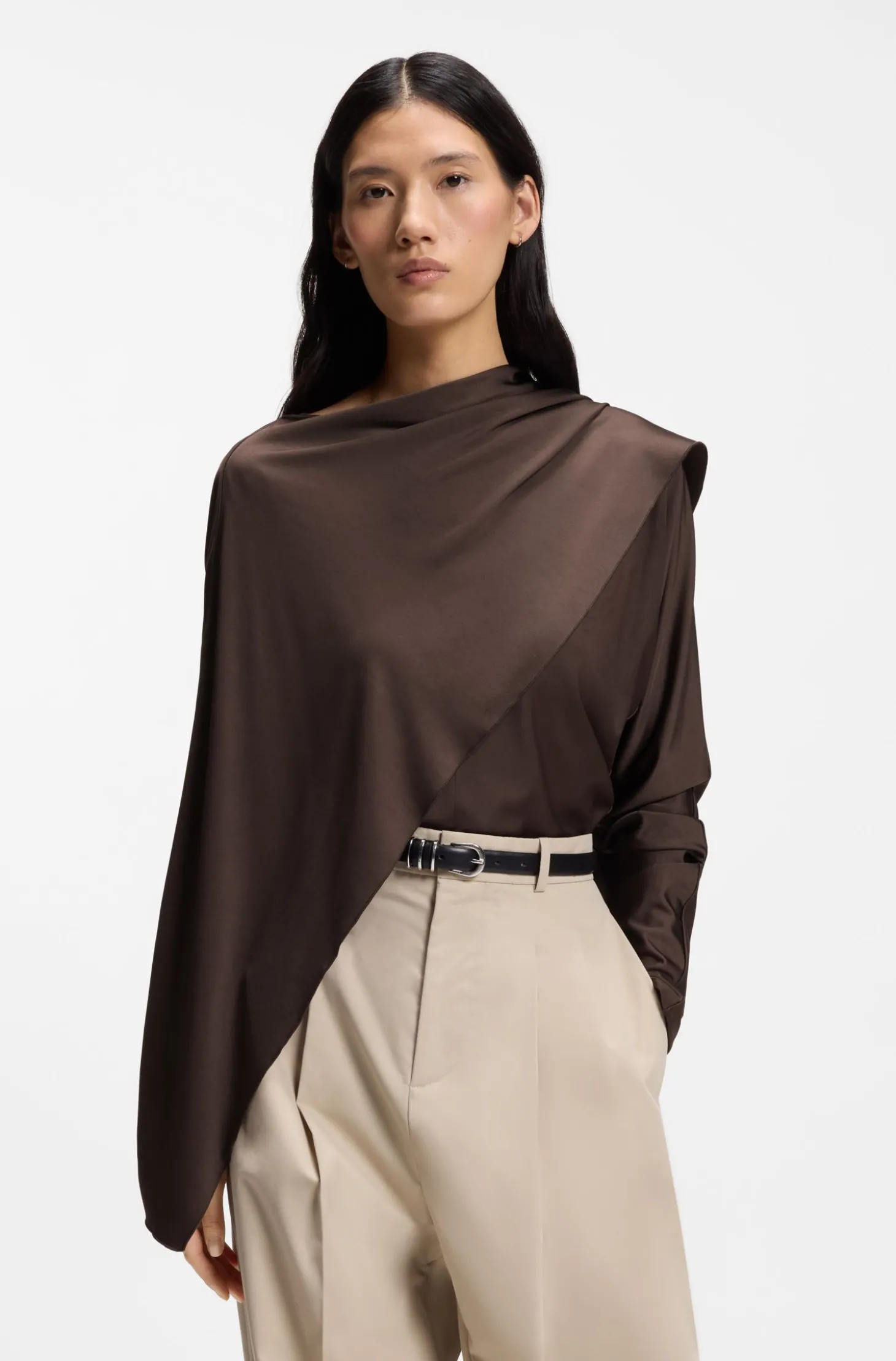 Top aus drapiertem Jersey mit Schal-Detail