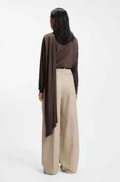 Top aus drapiertem Jersey mit Schal-Detail