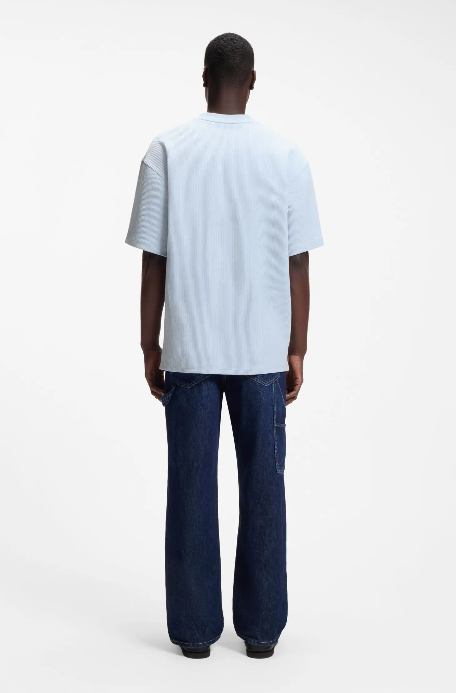 T-Shirt aus Baumwoll-Jersey mit blauem Logo-Aufnäher
