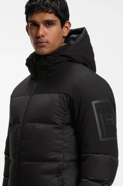 Wasserabweisende Daunenjacke mit abnehmbarer Kapuze