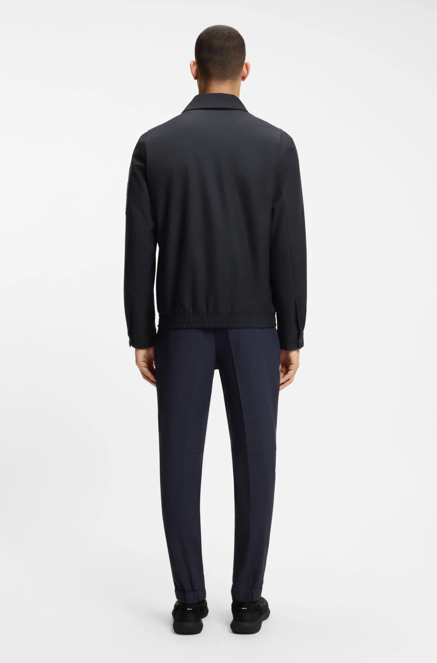 Wasserabweisende Jacke aus Stretch-Material