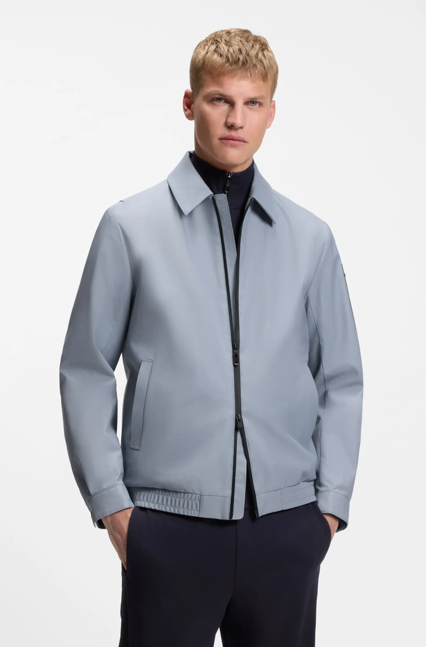 Wasserabweisende Jacke aus Stretch-Material