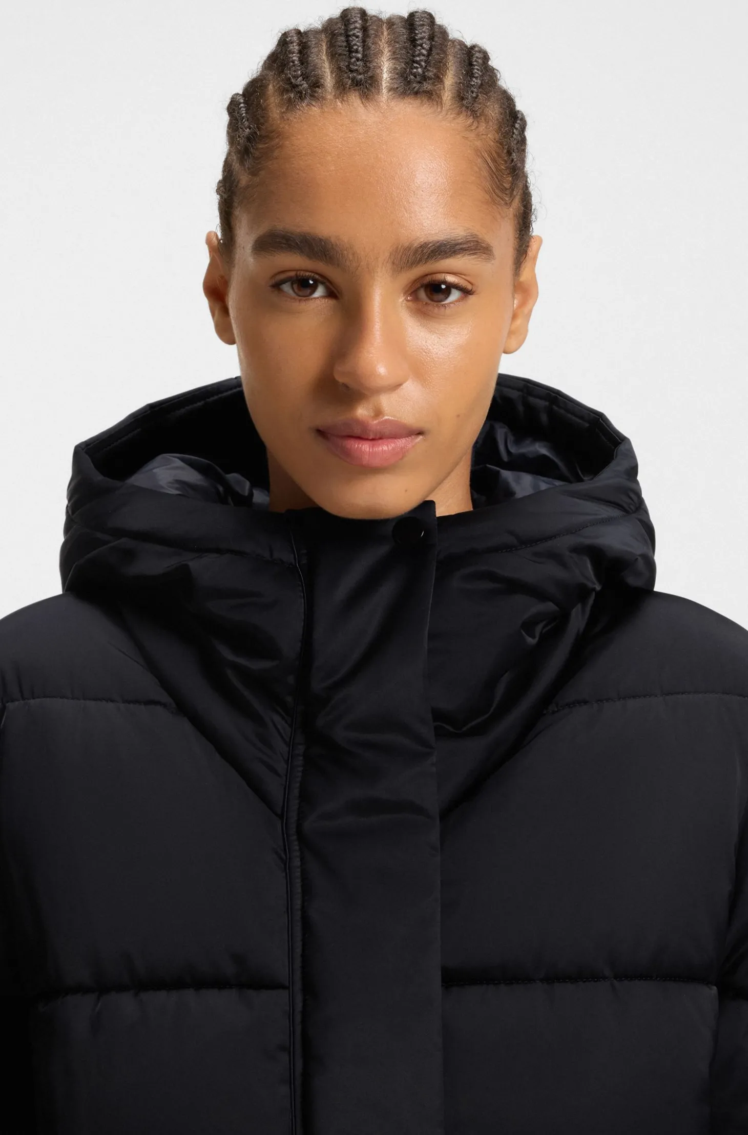 Wasserabweisende Jacke mit Absteppungen und Papeln