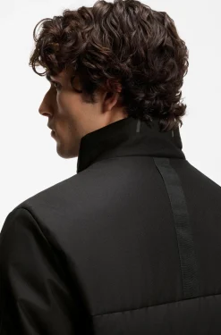 Wasserabweisende Jacke mit Daunenfüllung