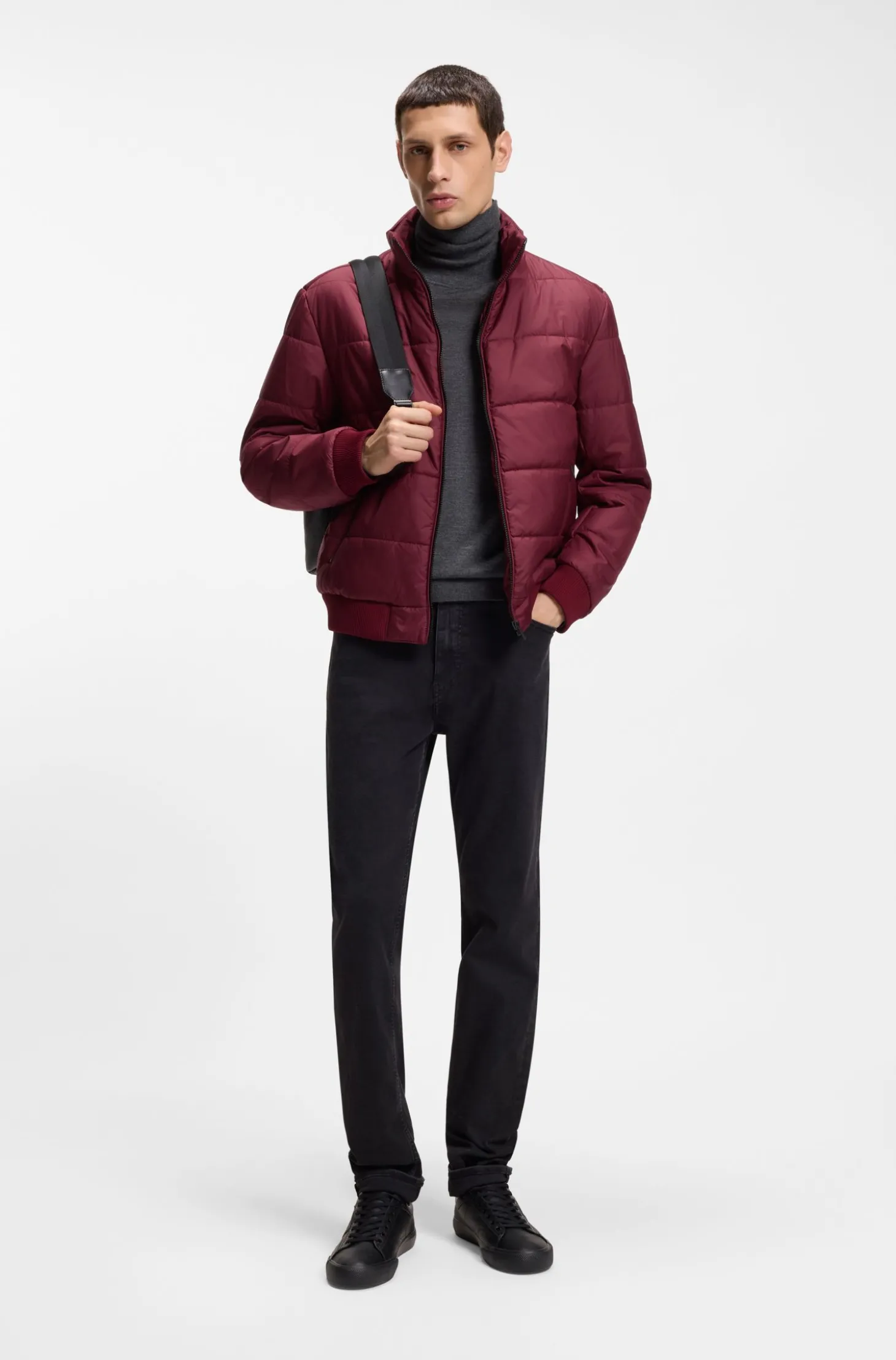 Wasserabweisende Jacke mit Logo-Aufnäher