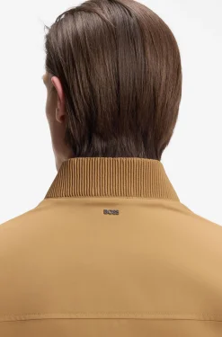 Wasserabweisende Jacke mit Monogramm-Muster an den Ärmeln