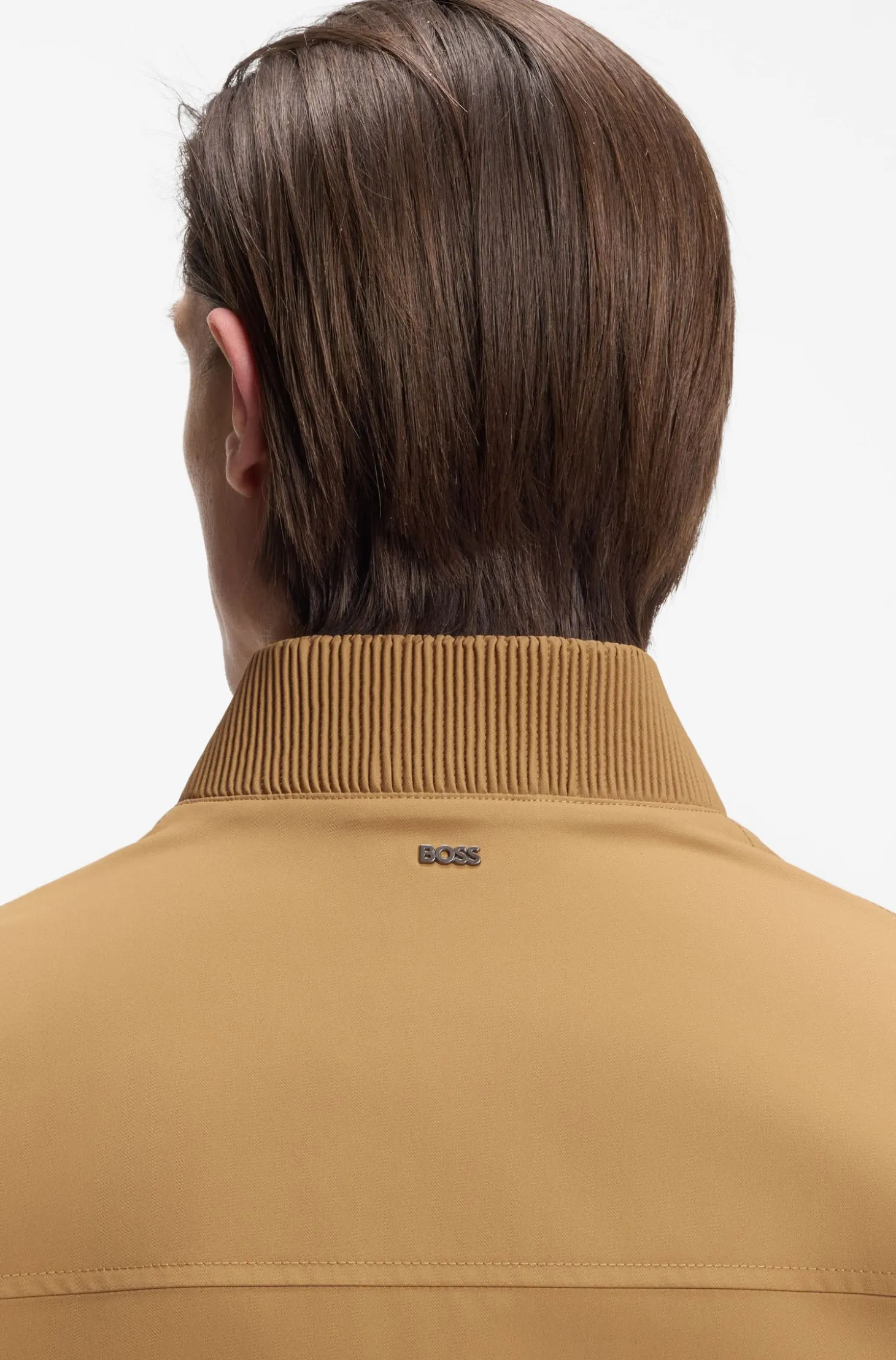 Wasserabweisende Jacke mit Monogramm-Muster an den Ärmeln