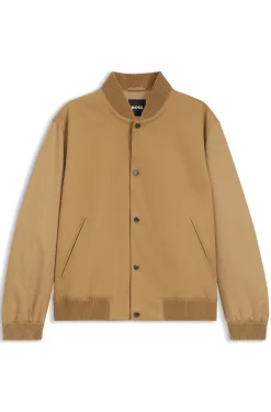 Wasserabweisende Jacke mit Monogramm-Muster an den Ärmeln