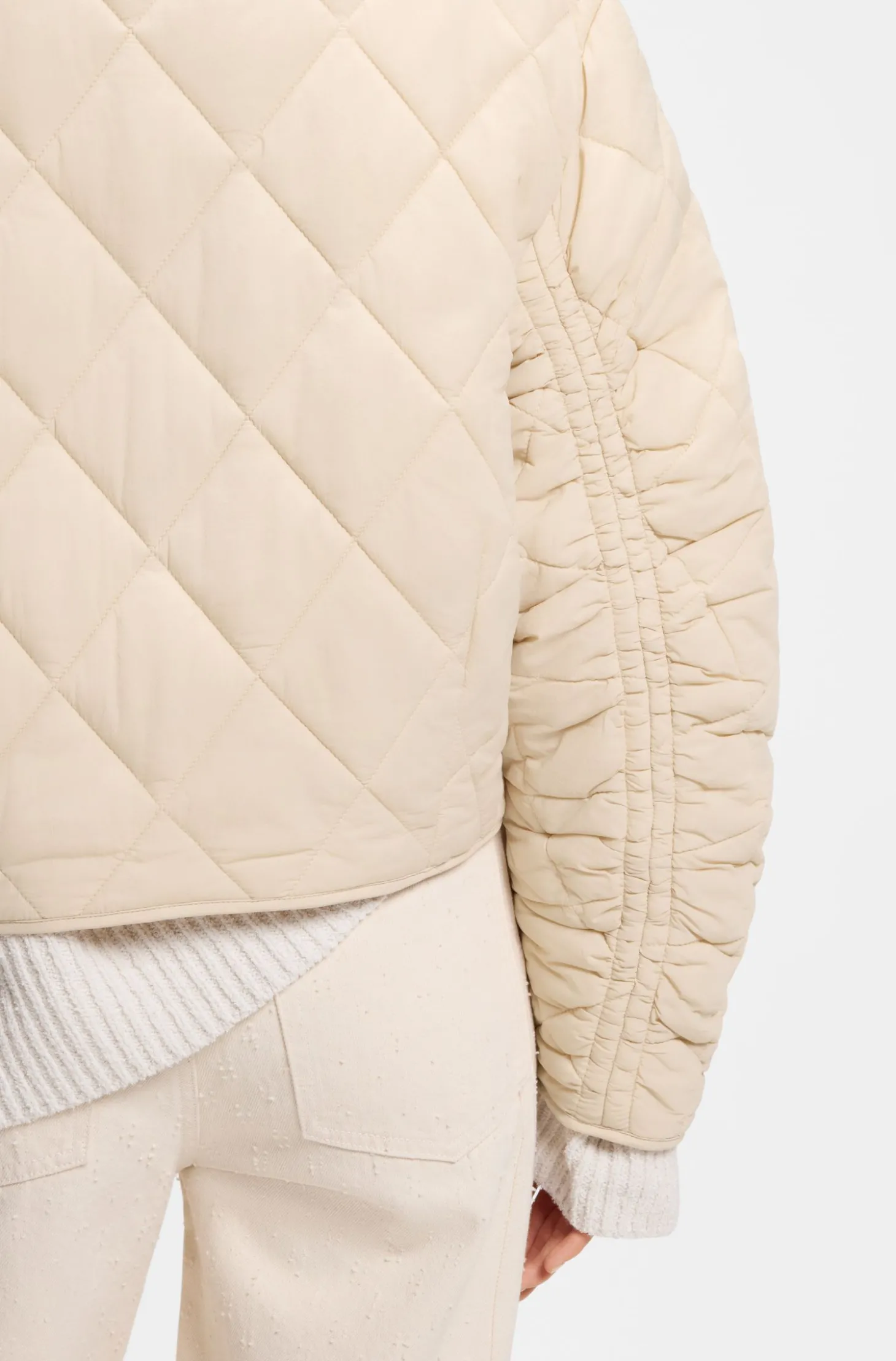 Wasserabweisende Jacke mit Rautensteppung