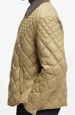 Wasserabweisende Jacke mit verschiedenen Absteppungen
