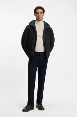 Wasserabweisende Kurzjacke mit Kapuze und Daunenfüllung