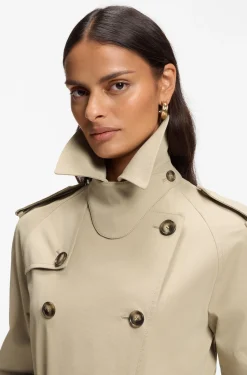 Wasserabweisender Trenchcoat mit Gürtel