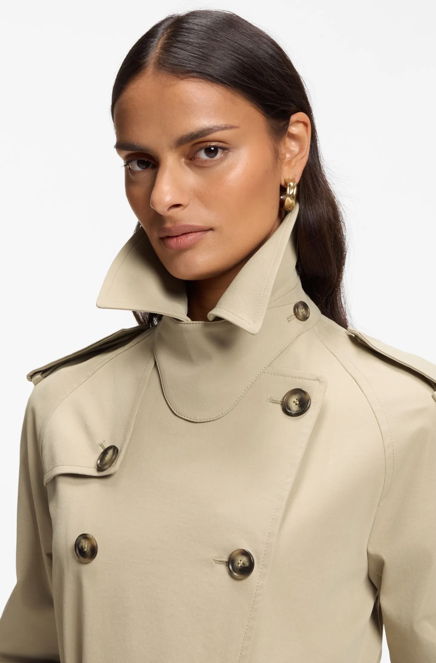 Wasserabweisender Trenchcoat mit Gürtel
