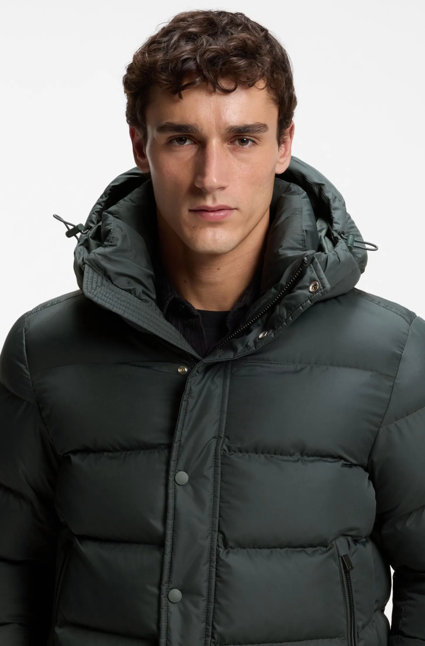Wasserabweisende Steppjacke mit Kapuze und gepolstertem Kragen