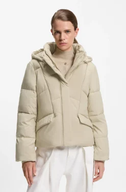 Wattierte Jacke mit Kapuze und Paspeln