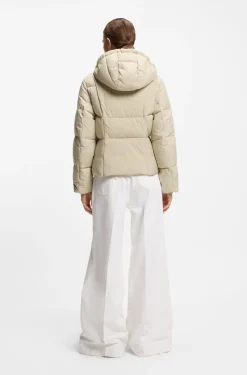 Wattierte Jacke mit Kapuze und Paspeln
