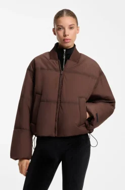 Wattierte Oversized-Fit Jacke mit Nahtdetails