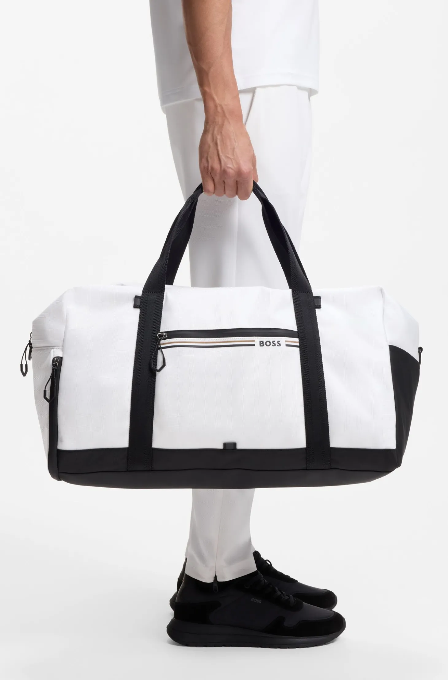 Weekender aus strukturiertem Gewebe mit Logo und Signature-Streifen