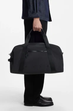 Weekender mit weit gesetztem Logo-Detail
