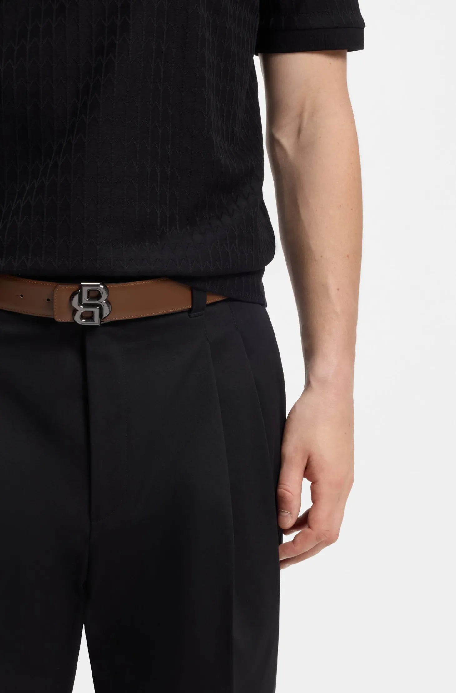 Wendegürtel aus italienischem Leder mit Double-B-Monogramm-Schließe