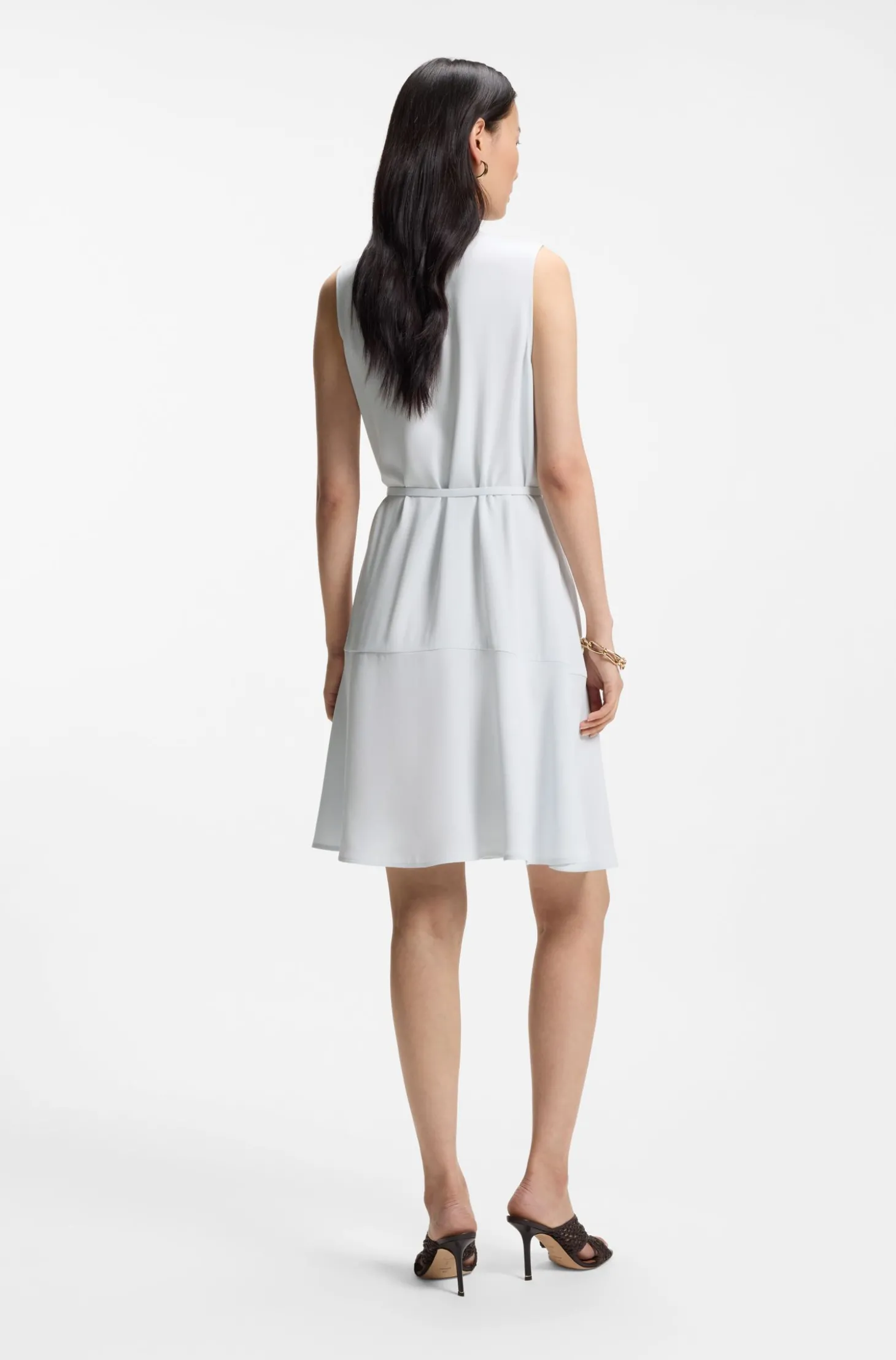 Wickelkleid mit Gürtel aus softem Krepp
