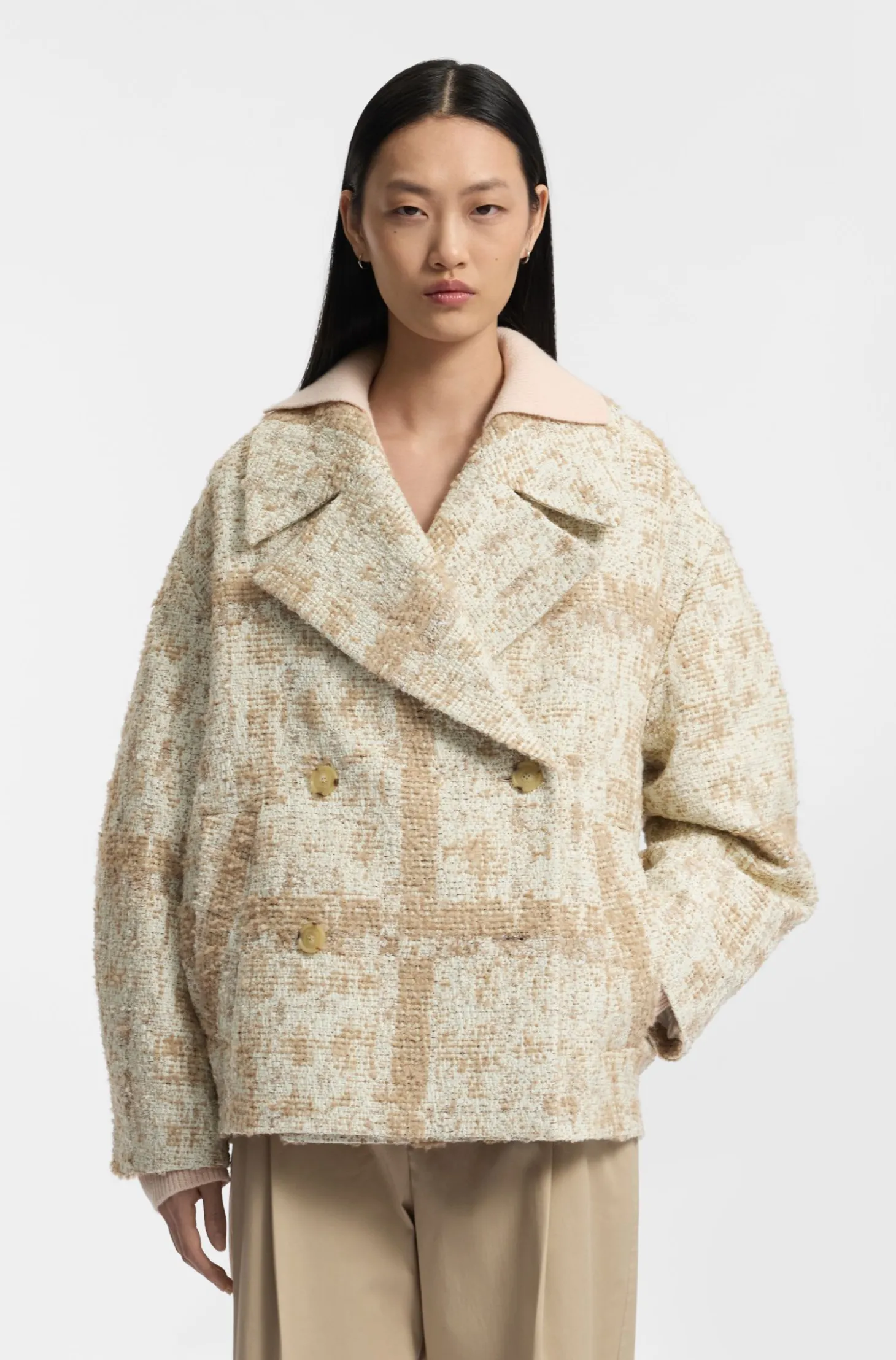 Zweireihiger Mantel aus kariertem Jacquard