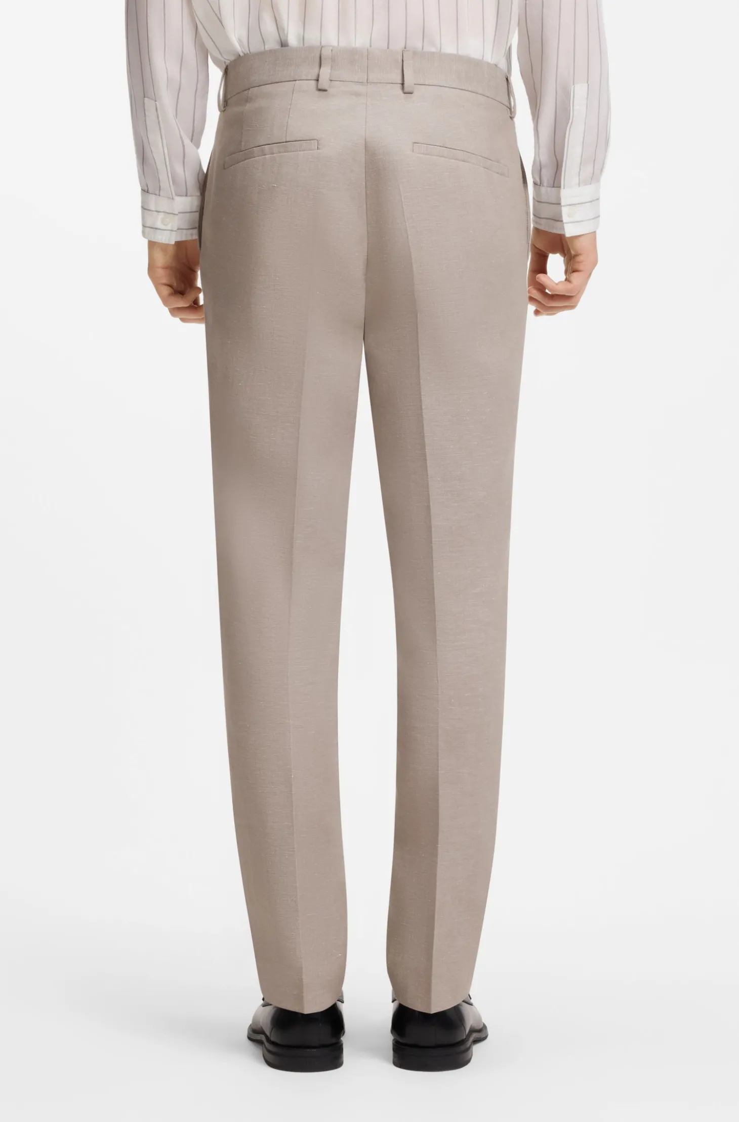 Zweiteiliger Slim-Fit Anzug aus Baumwolle und Leinen